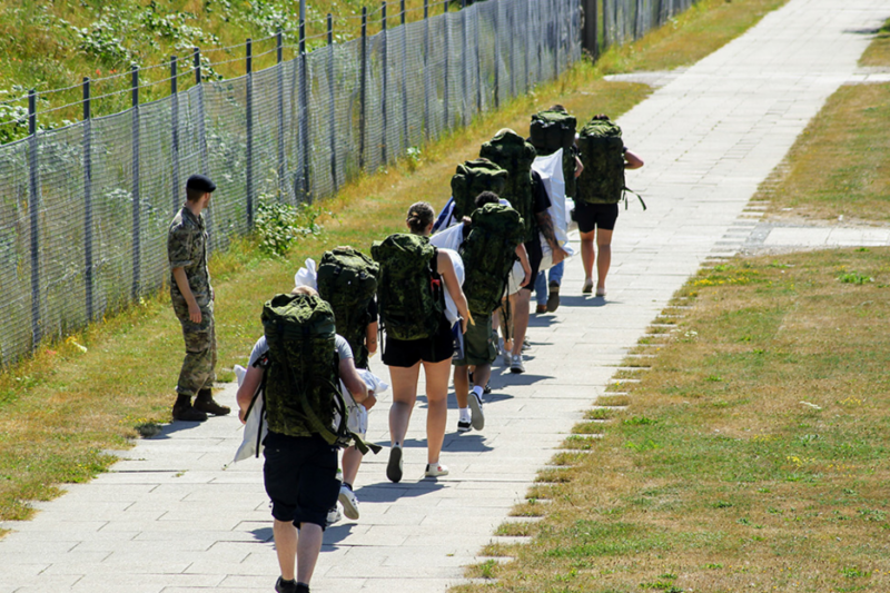 País europeo comenzará a reclutar mujeres para el Ejército a partir de 2026
