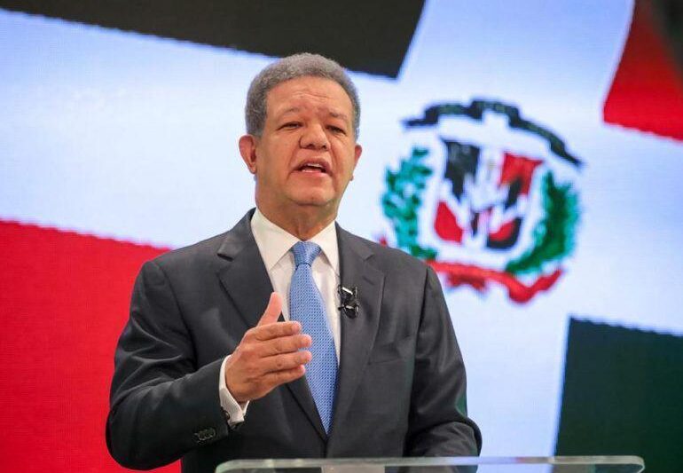 Leonel Fernández Propone haya diálogo amplio inclusivo sobre crisis migratoria