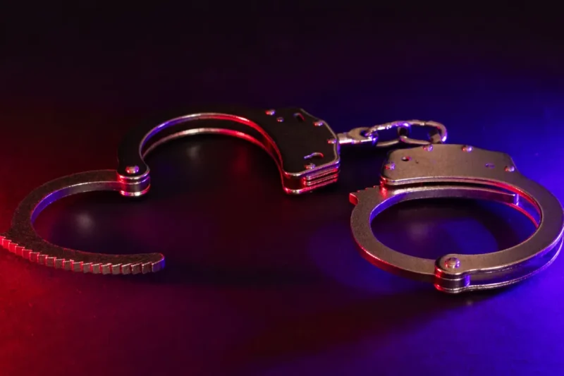 Un Hombre apuñala a su madre y abuela durante un altercado en Florida