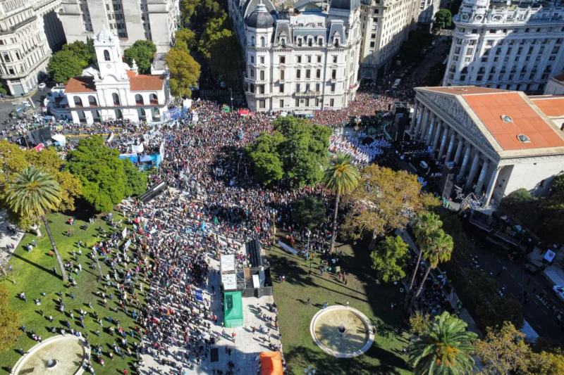 Argentina despide al papa Francisco con una misa ante miles de personas en la catedral