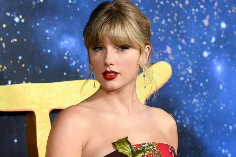 Venden en varios millones mansión de Taylor Swift que vivió en Massachusetts
