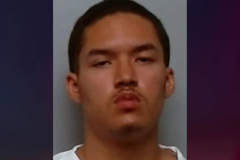 Joven apuñala a su compañero de cuarto de 81 años en Florida