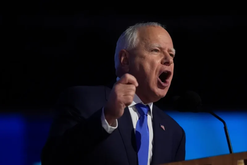 Tim Walz llama “tirano” a Donald Trump por pisotear los derechos de los estadounidenses