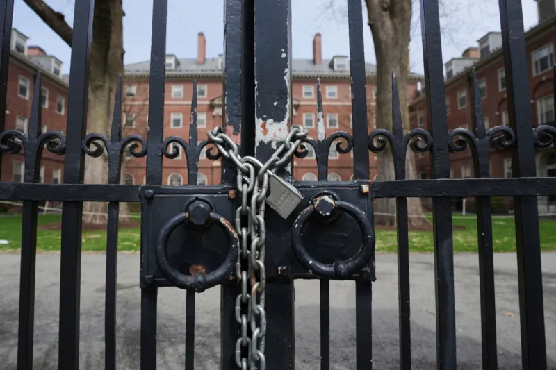El Gobierno de Trump impide a Harvard inscribir alumnos extranjeros