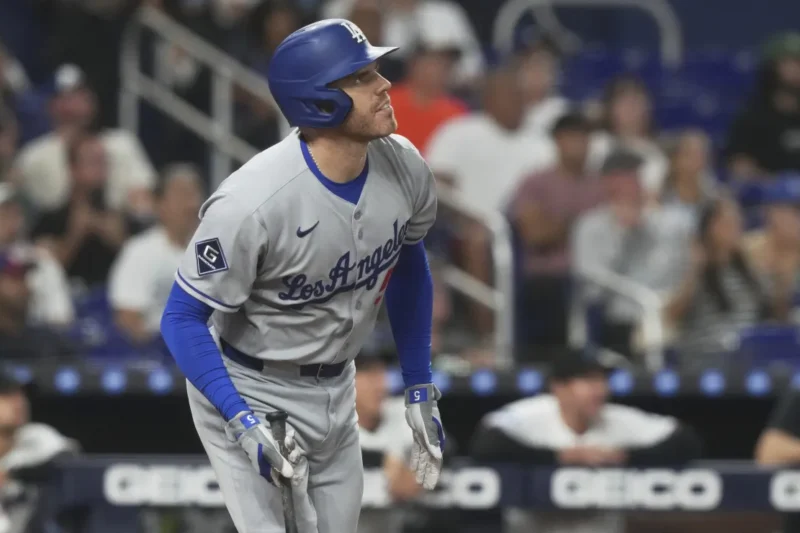 Freddie Freeman llegó a 350 jonrones y avanza hacia el club de los 400