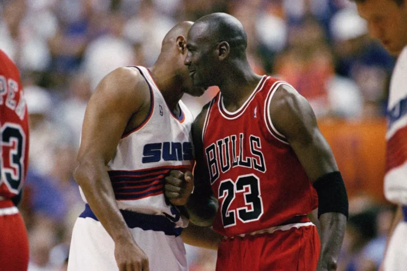 Venden la camiseta histórica de Michael Jordan por $2,6 millones de dólares