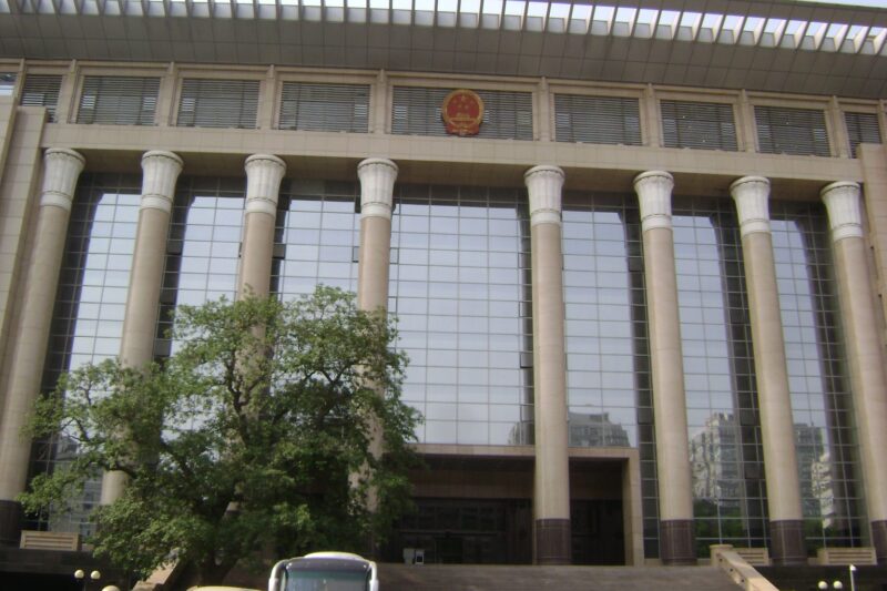 En China ejecutan tres hombres condenados por abusar de menores de edad