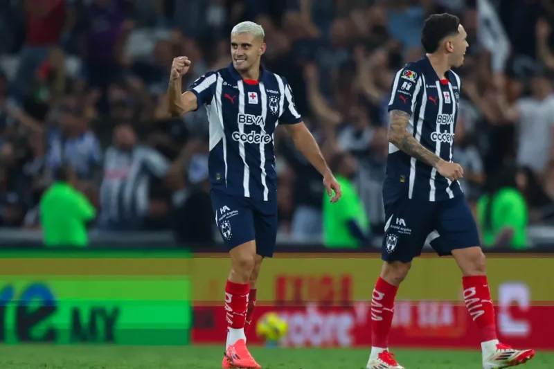 Monterrey rescata último cupo a la liguilla tras derrotar a Pumas