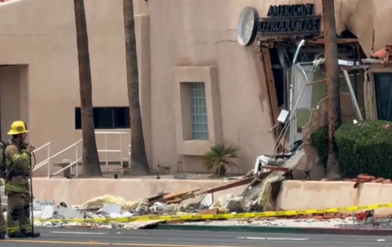 Fuerte explosión de una bomba un muerto frente a clínica de fertilidad en California
