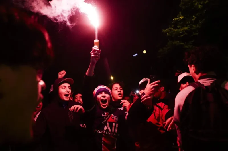 Tres atropellados y 43 apresado una celebraciones de hinchas del PSG