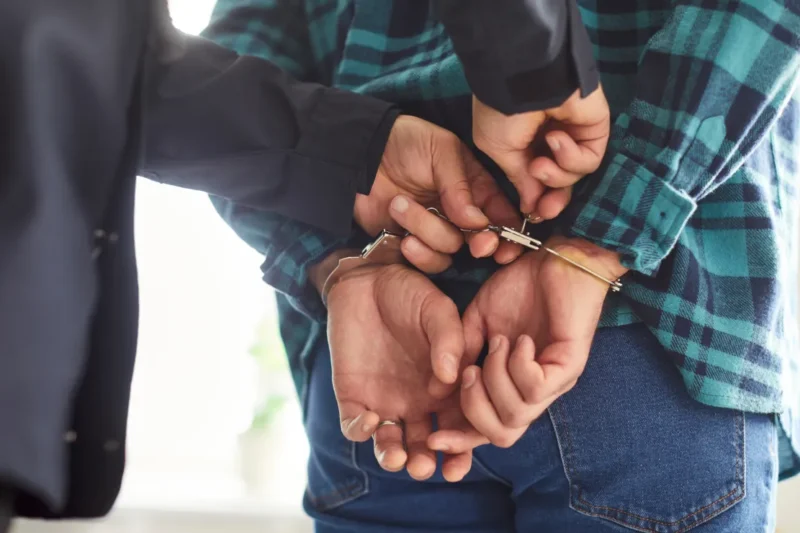 Dos niños acusados de matar capital por disparar y atropellar un hispano en Texas