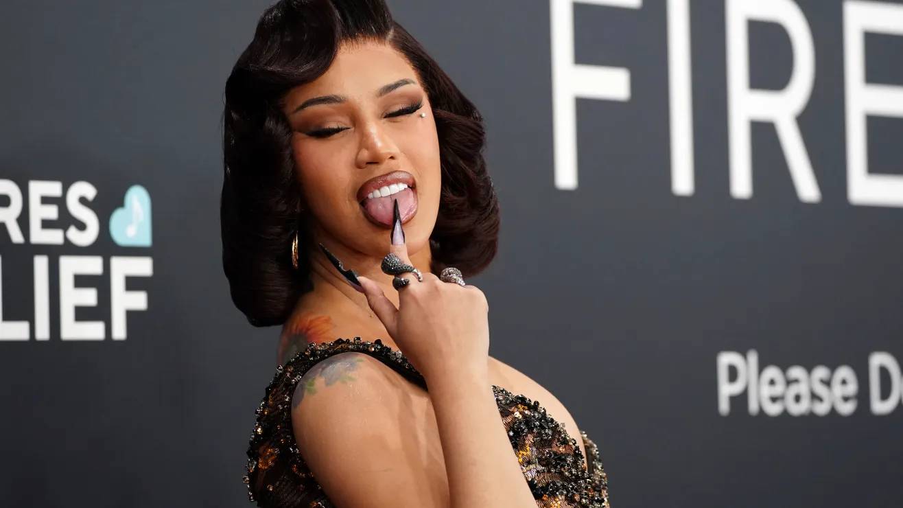 La Artista Cardi B confirmó su romance con Stefon Diggs