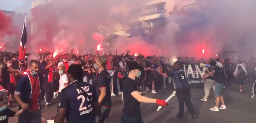 Fuerte Furia en Francia tras la consagración del PSG en Champions Fuerte Furia en Francia tras la consagración del PSG en Champions