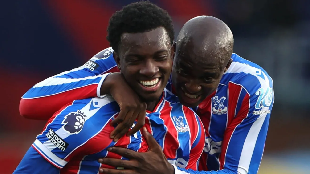 Crystal Palace sorprende y pone fin a la racha invicta del Liverpool en la Premier League