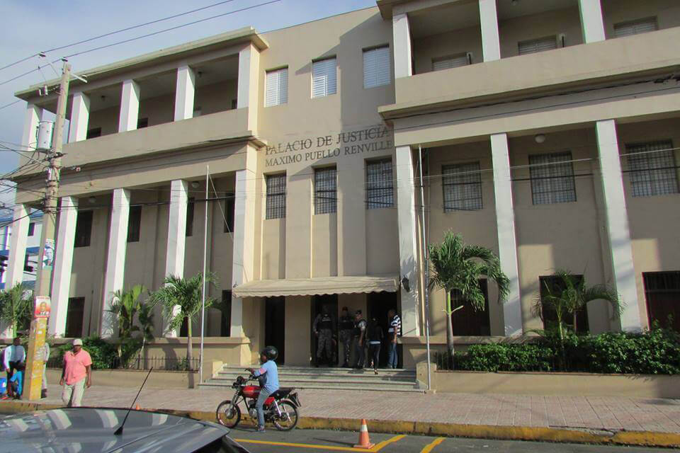 Condenan a 30 años de cárcel a un hombre por abusar y asesinar a una menor en San Cristóbal Condenan a 30 años de cárcel a un hombre por abusar y asesinar a una menor en San Cristóbal