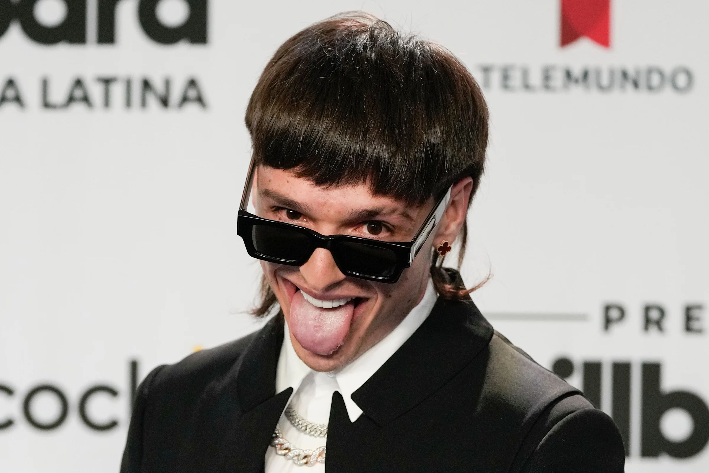 Peso Pluma será honrado con el debut del galardón Billboard Vanguardia