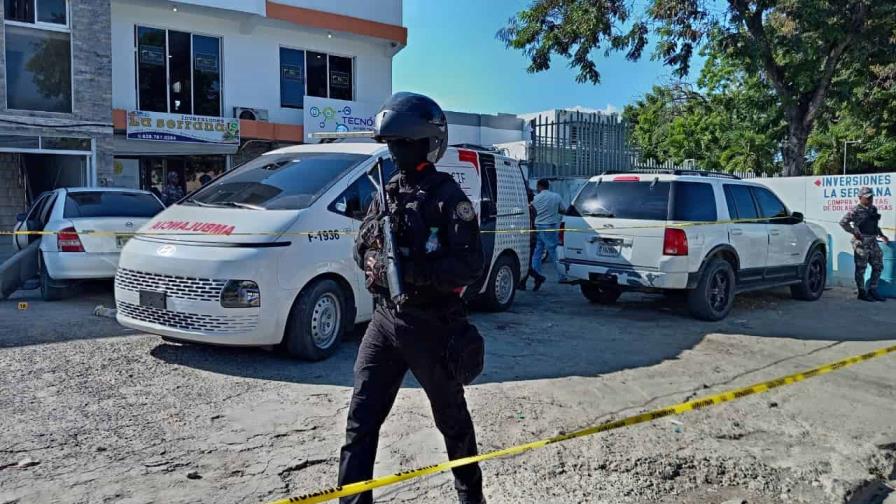 Separan de sus funciones a policías involucrados en la muerte de cinco hombres en Santiago Separan de sus funciones a policías involucrados en la muerte de cinco hombres en Santiago