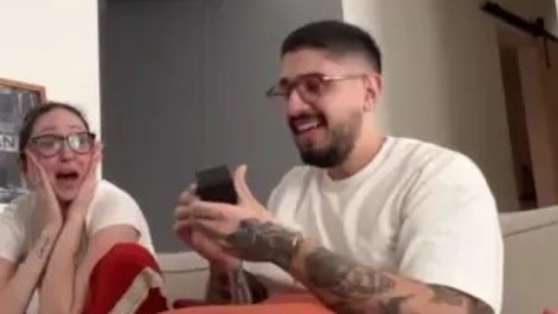 Le propone matrimonio con un emotivo tráiler inspirado en Disney hecho con inteligencia artificial