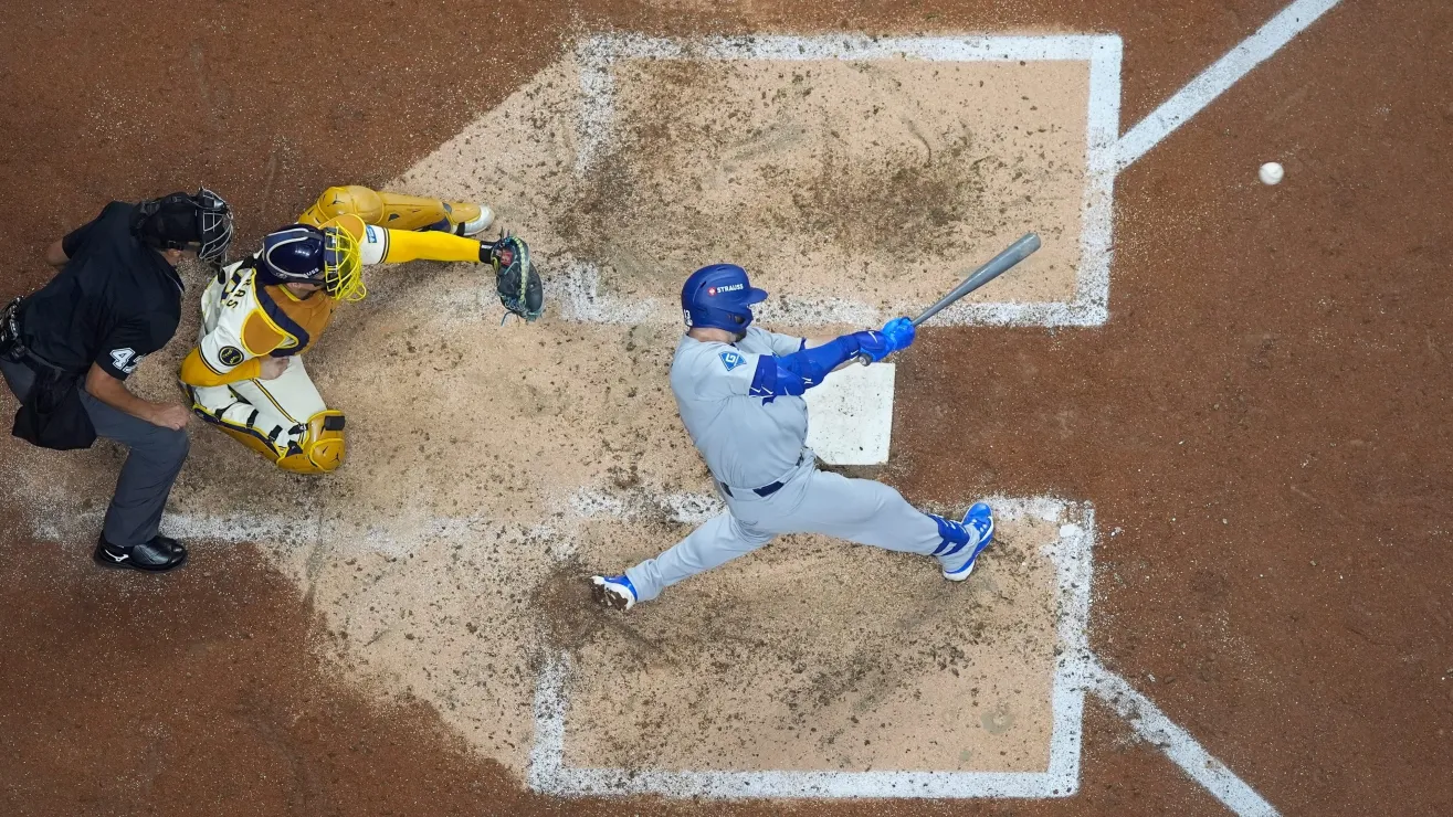 Los Dodgers imponen su poder y se colocan a solo dos victorias de la Serie Mundial