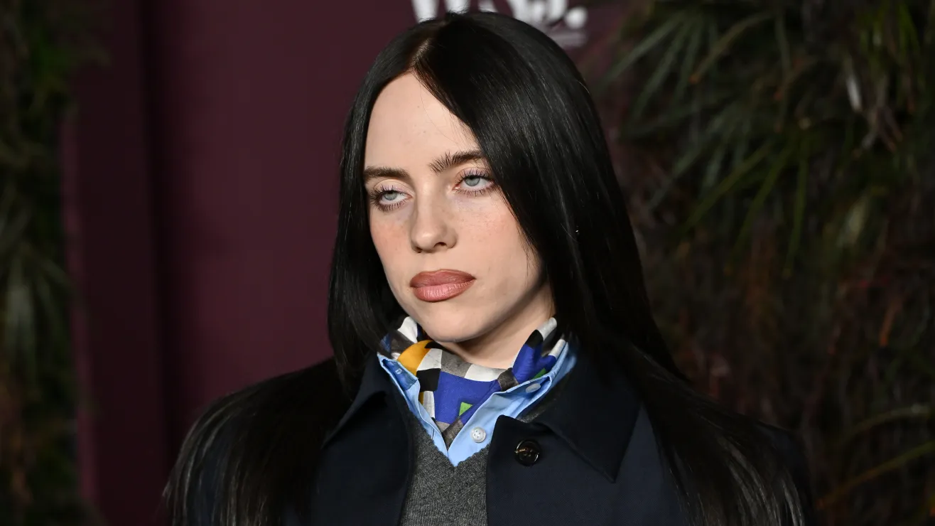 Billie Eilish sacude a los ricos con un mensaje contundente: “Compartir la riqueza no cuesta nada”