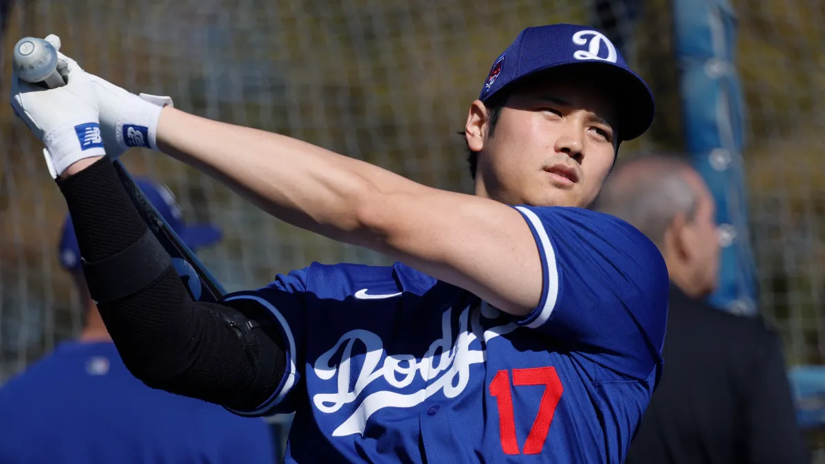 Shohei Ohtani entrena bateo en el Rogers Centre