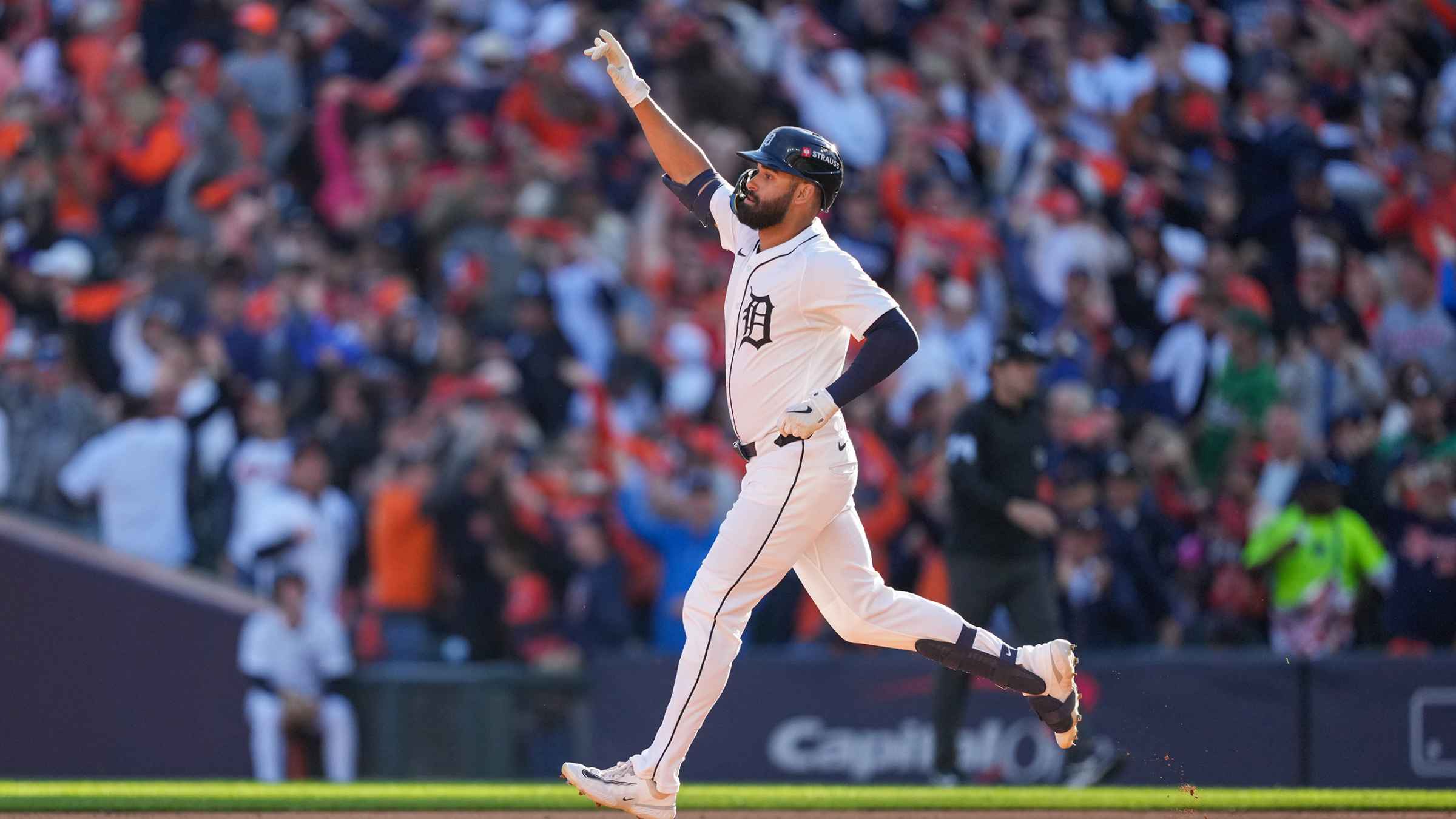 Detroit desata una lluvia de cuadrangulares y lleva la serie al quinto juego contra los Marineros
