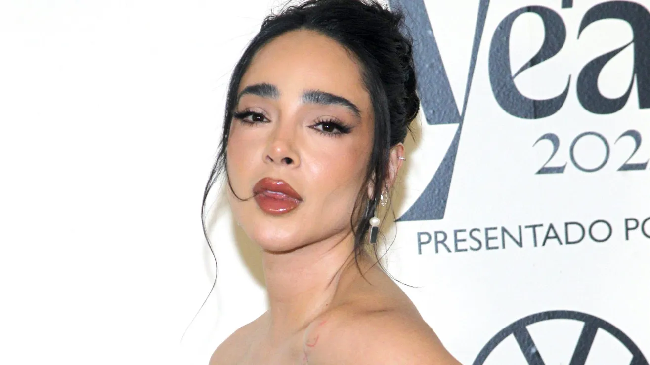 Manelyk genera controversia al decir que no saldría con alguien de bajos recursos