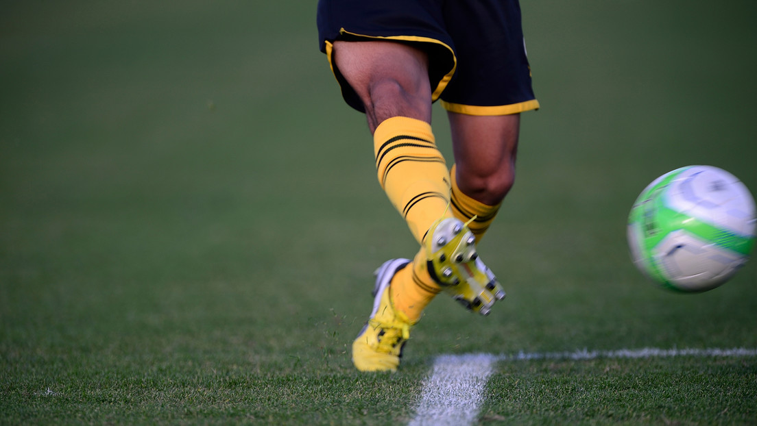 Futbolista recibe sanción histórica de casi un siglo