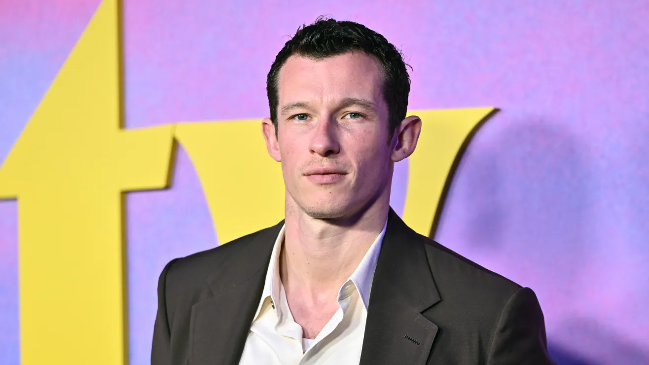 Callum Turner suena con fuerza como posible sucesor de James Bond