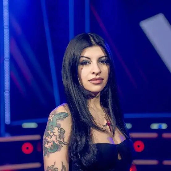 Cazzu reacciona a lo que dijo Nodal sobre su deseo de ampliar la familia Cazzu reacciona a lo que dijo Nodal sobre su deseo de ampliar la familia