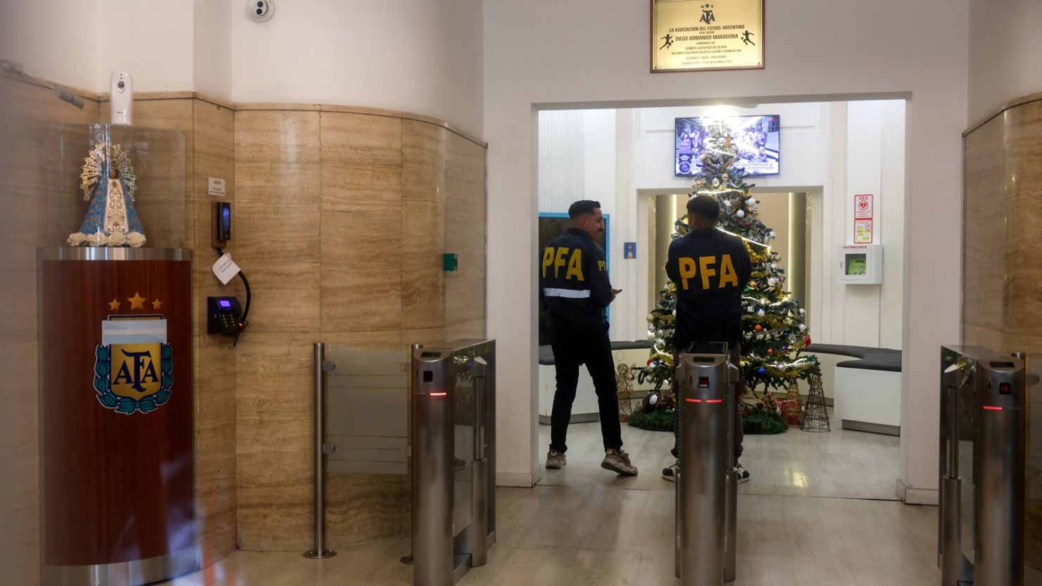 Operativo nacional sacude al fútbol argentino por sospechas de lavado