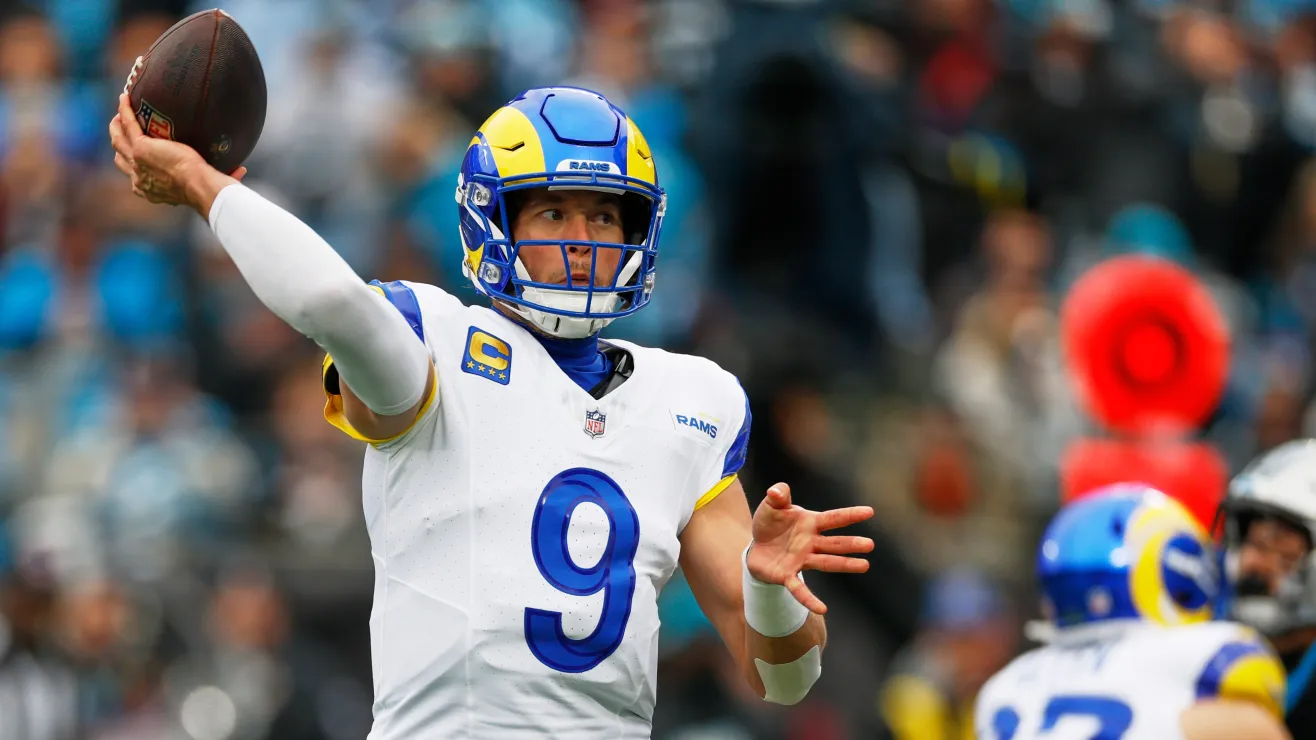 Panthers sorprenden al destronar a los poderosos Rams en la NFL