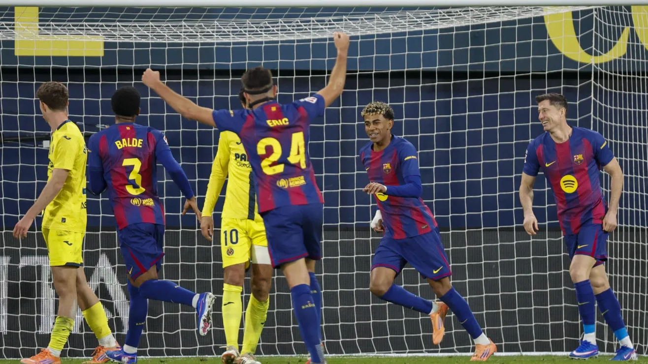 El Barça impone su jerarquía ante el Villarreal y se afianza en la cima