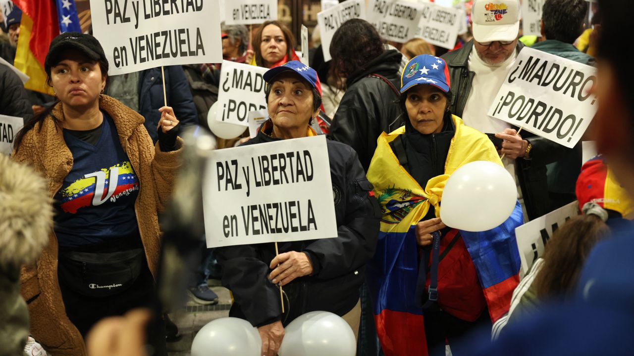 Manifestación de venezolanos en España respalda a María Corina Machado