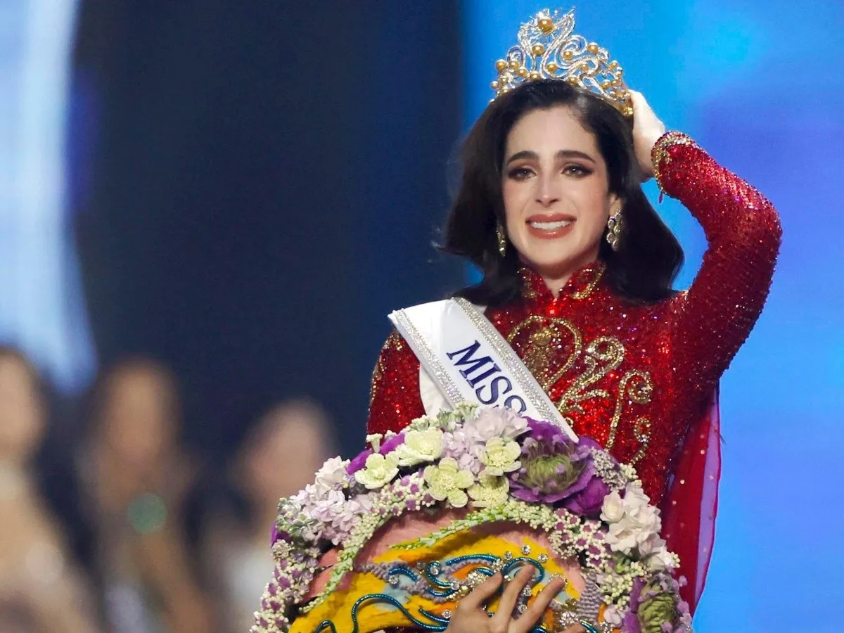 Fátima Bosch aclara rumores y confiesa su postura sobre dejar la corona