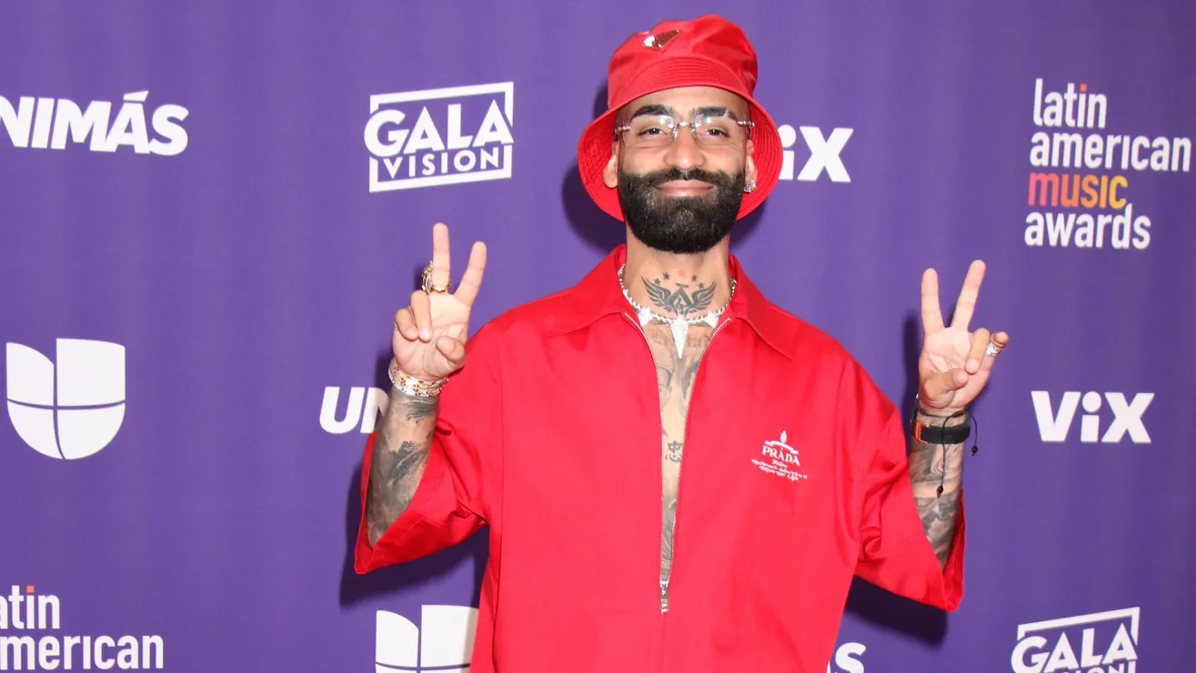 Arcángel habla de su transformación personal y el fin de una etapa oscura