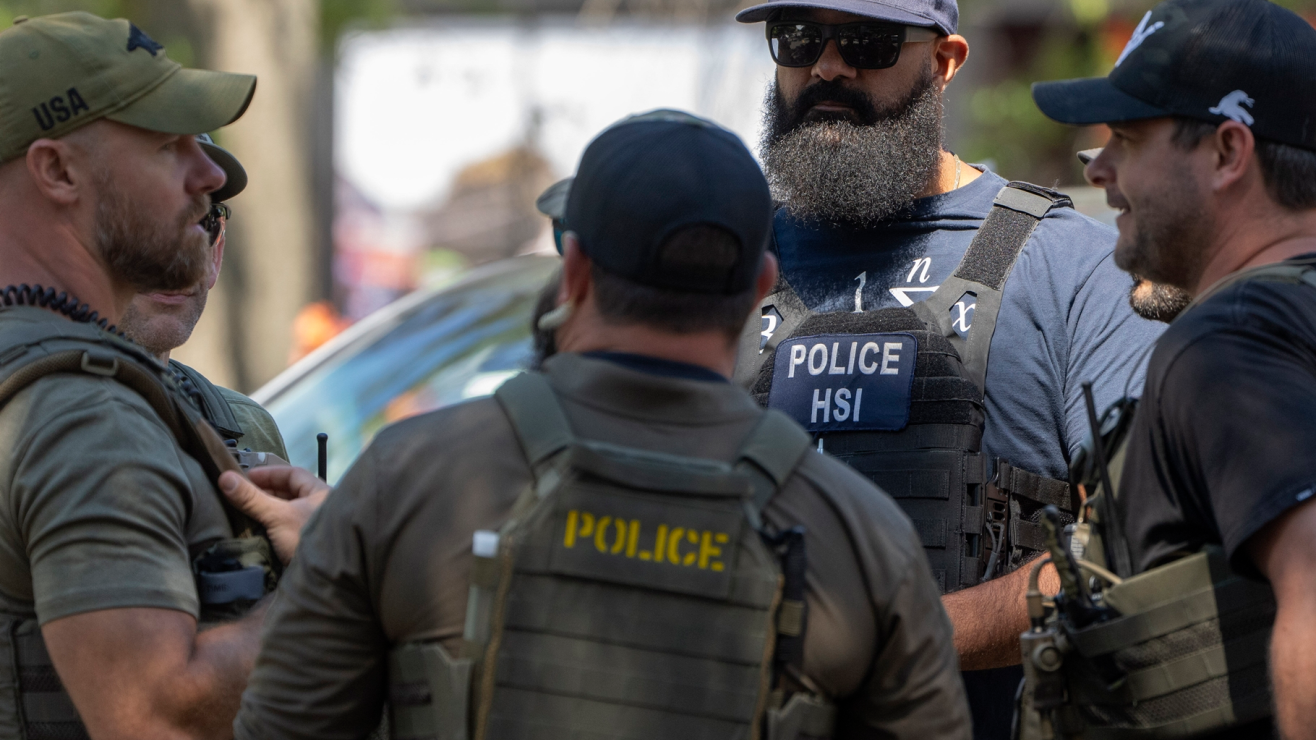 Redada de ICE en lavandería de Nueva Jersey deja 10 detenidos, entre ellos un menor