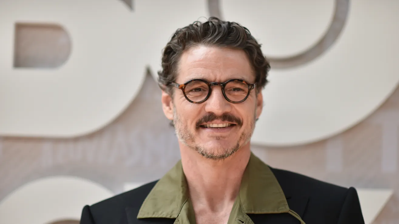 Pedro Pascal resulta lesionado durante grabaciones de una nueva película de Avengers