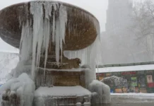 Ola de frío deja 13 fallecidos en Nueva York y genera choque político