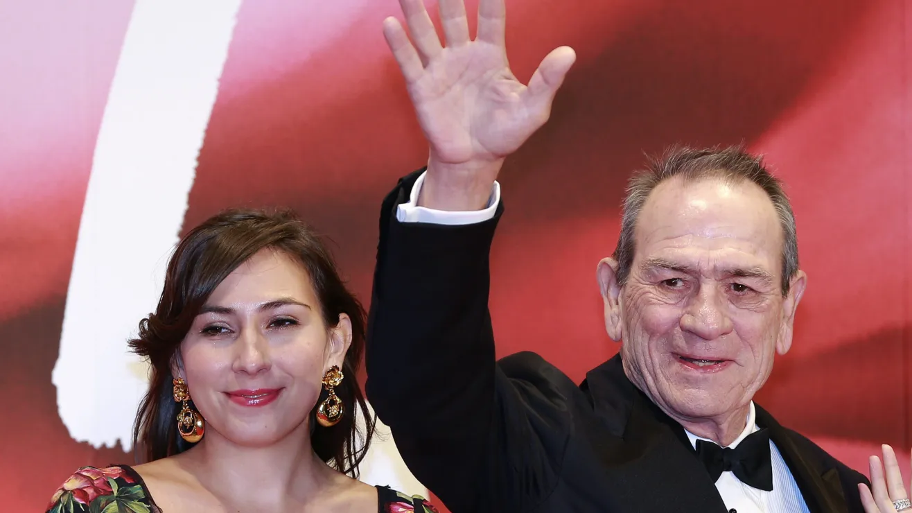 Revelan llamada de emergencia y datos inéditos sobre la muerte de la hija de Tommy Lee Jones