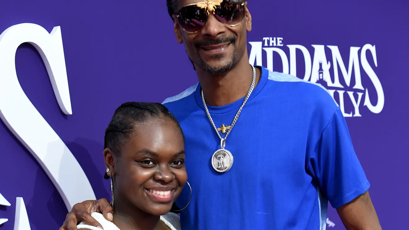 Hija de Snoop Dogg comparte la pérdida de su bebé