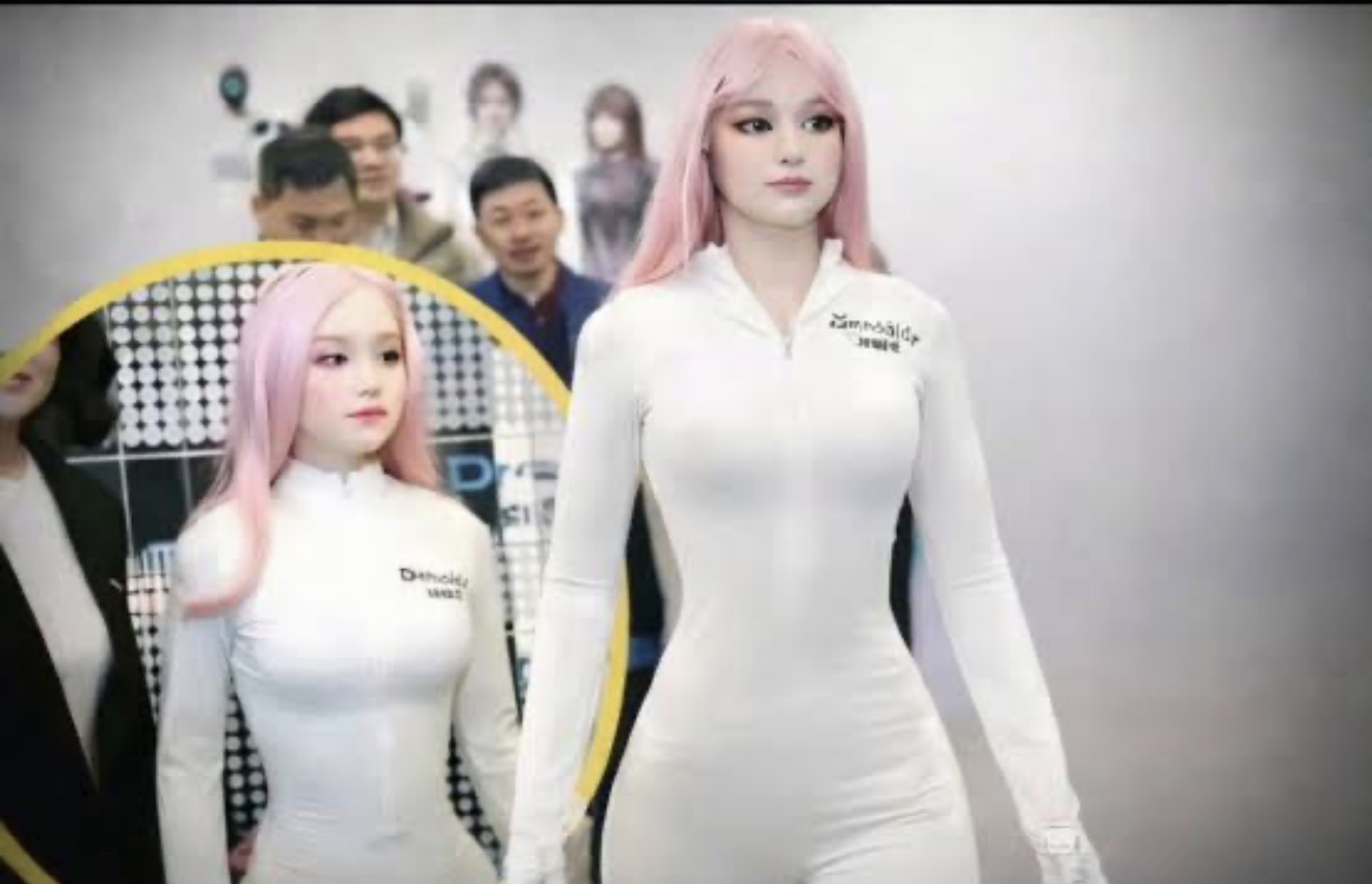 En Shanghái, la empresa DroidUp presentó a “Moya”, un robot humanoide que promete ser la novia ideal