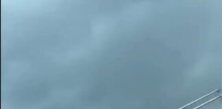 Así terminó este yate tras los fuertes vientos