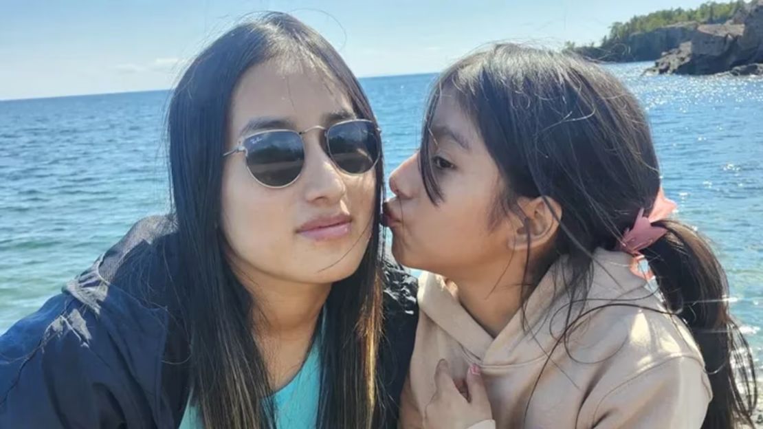 Confusión y miedo: una niña creyó que iba a la escuela y terminó bajo custodia migratoria