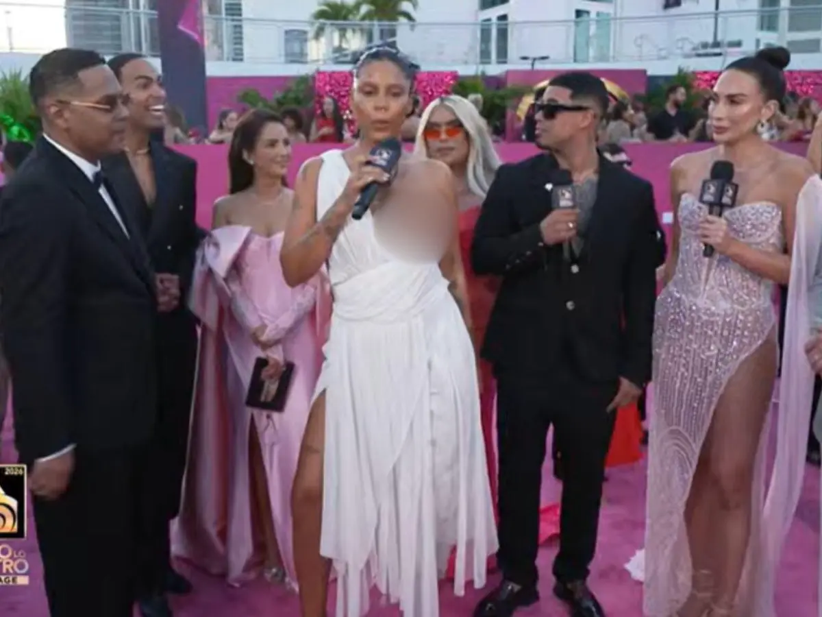 Tokischa roba miradas en Premio Lo Nuestro