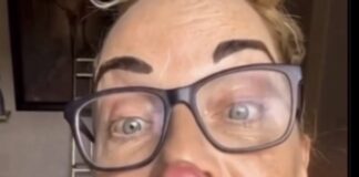 ¿Puede lograrlo? La mujer con la lengua más larga del mundo intenta un reto que deja a todos sorprendidos