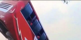 Tragedia en Bangladesh: Desaparecen más de 35 personas tras caída de autobús al río Padma