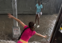 Caos por fuertes lluvias en Nueva York: mujer es arrastrada por inundación al intentar bajar de un autobús