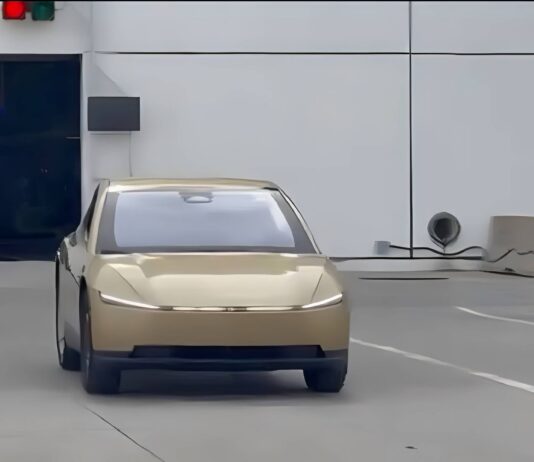 Tesla impulsa el futuro de la movilidad: el Cybercab ya opera de forma autónoma fuera de la fábrica Giga Texas