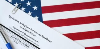 La vía legal que muchos inmigrantes buscan para regularizar su situación en Estados Unidos